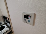 給湯器コントロールパネル (リバーサイド皐月 104号室)