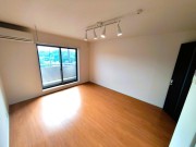 室内 (プレイス二子玉川 305)